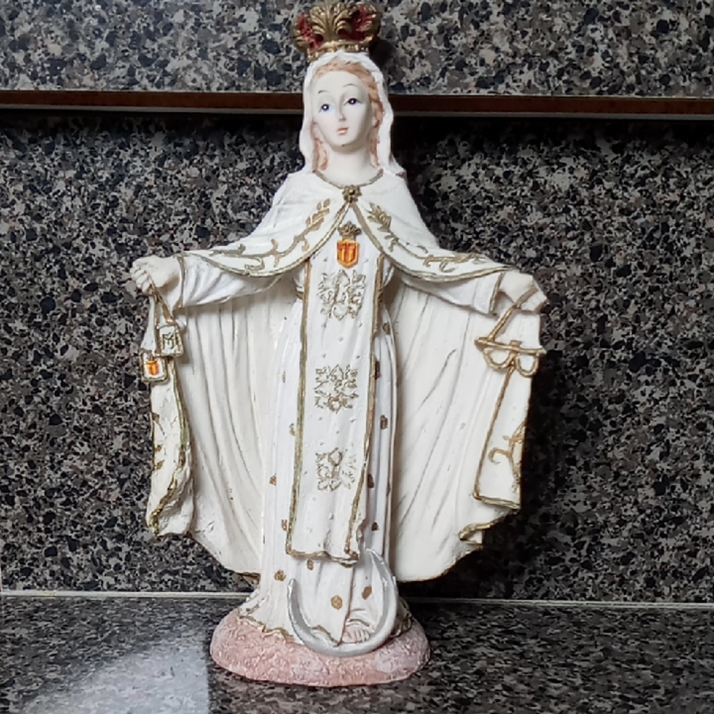Our Lady of Mercy 7.5 Inch Resin Statue Blessed Mother-The Madonna-Virgin Mary